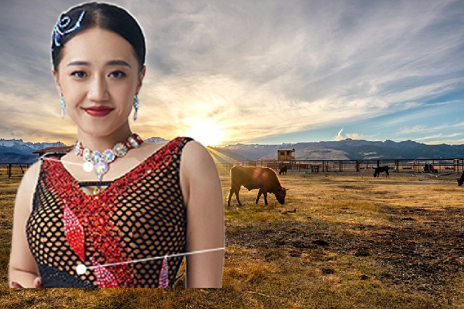 董晴真是个有勇无谋的女人啊，慌乱中竟然靠这招来躲避