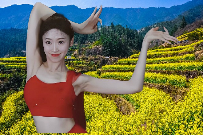 偃月刀直接崩碎，后面一栋房子也被打碎，成了废墟