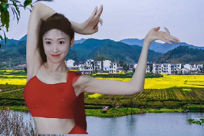 苏曼s顿时咧嘴一笑，他直接脱掉了自己的衣服，然后往外一丢