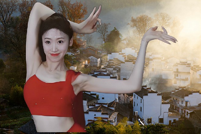 苗小萌看着自己盒子里饲养的蛊虫，都忍不住咽了咽口水
