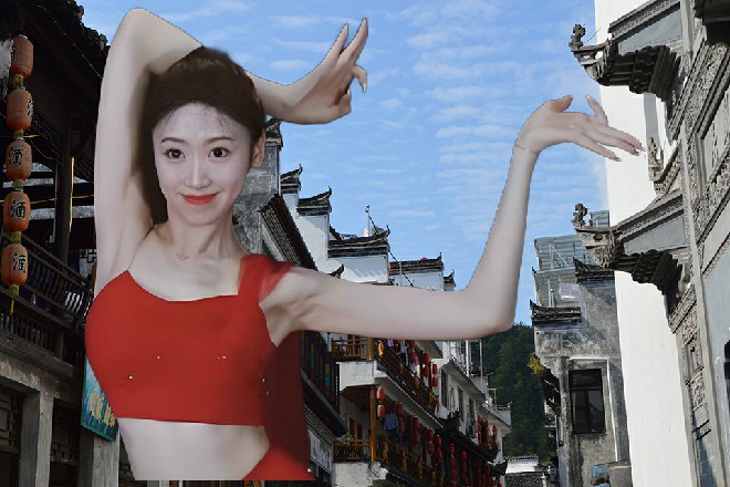 龙娇娇不知道发生了什么，听到啪的一声脆响，赶忙问道