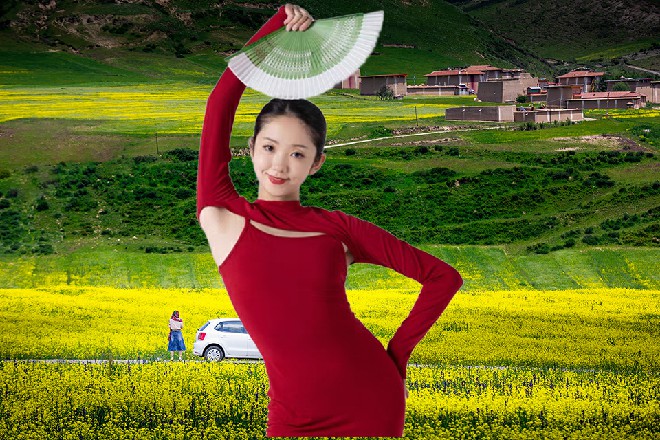 但就在这时候，一个人影出现在他的身后，身法如同鬼魅