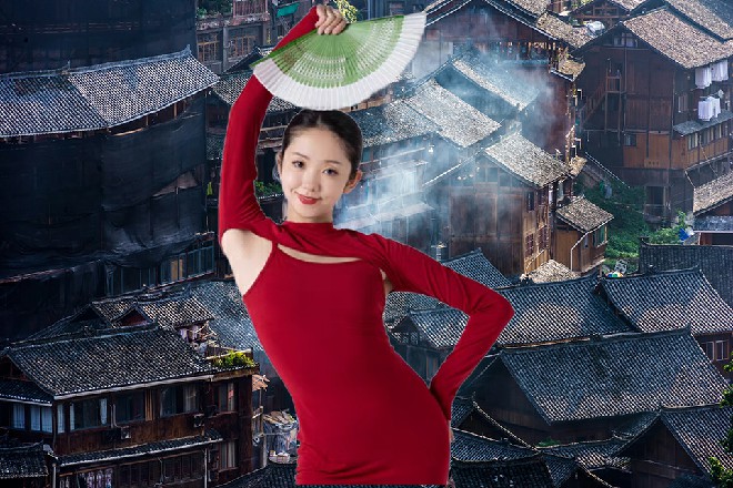 所以大家喜欢叫我不屈战士，呵呵，我大概是修罗天的异类