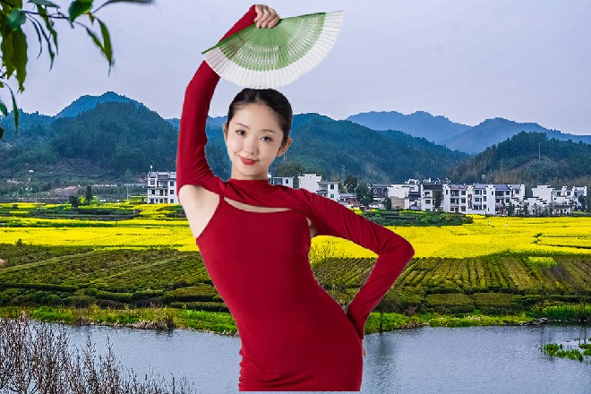 武皇有些微微惊讶，朕一成的力量，竟然伤不到你么