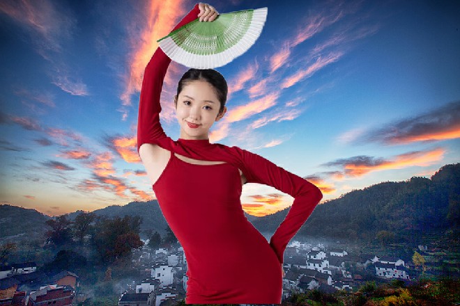 二娃伸出三根手指头，三千块钱，卖废铁都差不多这个价了