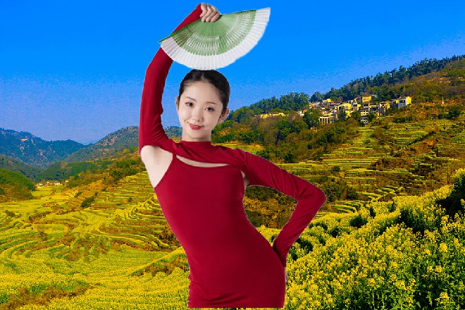 张子成的目光终于舍得从王玥身上离开，落在了苏曼s的是身上