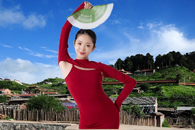说着，手中抓着两把叉子，向着冷优优的小腹就戳了过去