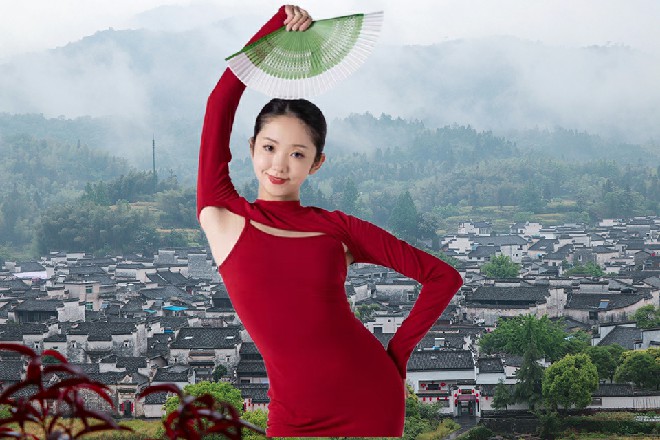 陈佳音这次没有再出声反驳苏曼s，但她还是看都不看苏曼s一眼