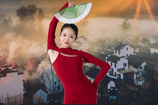 罗芙站在雕像上，长长地松了口气诺曦S没事就好，