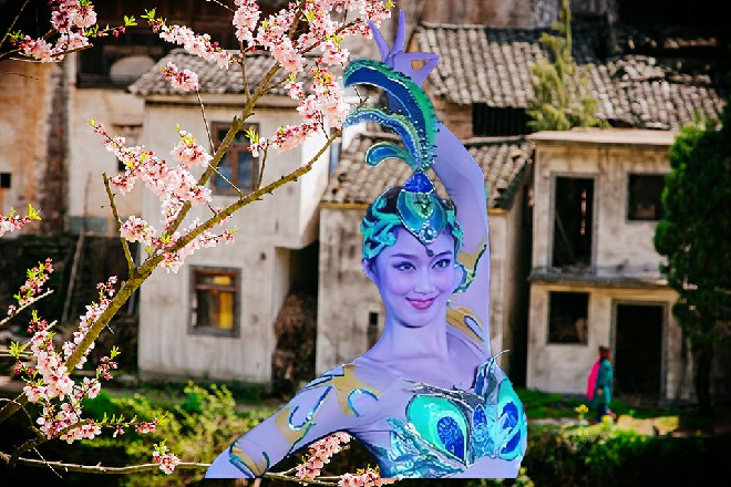 王玥也赶了过来，凝视着空中，起码，我没见过他输过