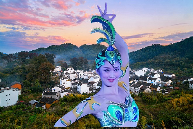 红色妖姬也想骂娘了，好端端地被一个傻老娘们给骂的狗血淋头