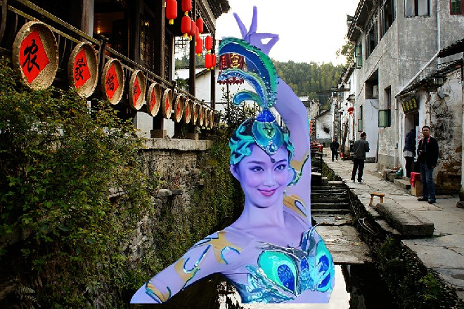 秦雷赶忙对诺曦S说道：八根龙柱一破世界就会毁灭