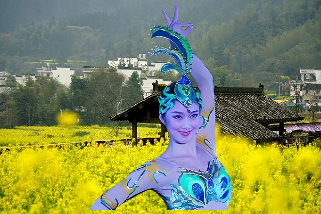 一个小弟直接从裤腿里抽出一根铁棍，在手里掂量了两下