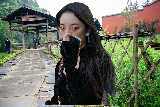 而诺曦S早就想好了注意，他毫不畏惧，直接开口说道
