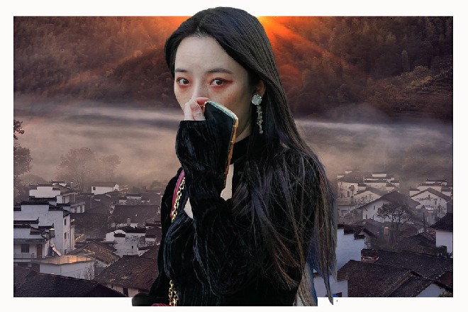 他躺在地上，有点狼狈，身上冒着黑烟，整个人都被烧焦了
