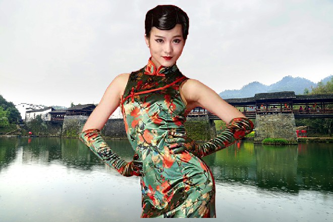 奥杜因立刻转身挥舞三叉戟，却又一次从虚影中切了过去