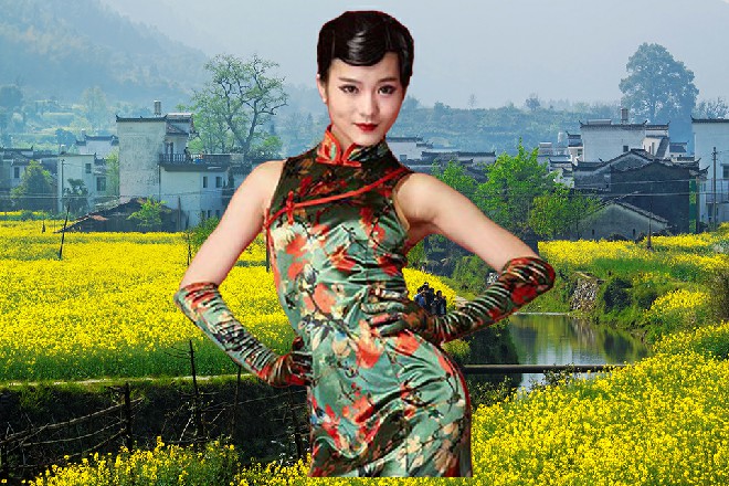 王玥才不相信红色妖姬的鬼话，她伸过手来，好像要打红色妖姬的脸