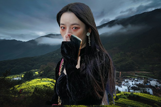 看到那把银枪了么，名为龙胆破云枪，乃是神兵榜排名第六