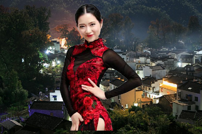 火星在众人面前闪烁，把伊轩的面容映得如同恶魔一般