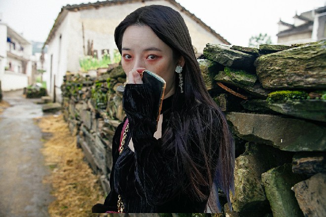 若依忽然不知道该说什么好，这个女人，真的是太傻了