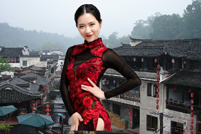 009说着，把尾巴化成巨炮，对着下方的要塞开了一炮