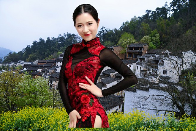 伊轩说着，转身一记倒勾腿，直接踢向了黑无常的脑袋