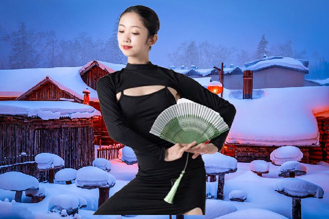 在寒冬腊月，王玥吃着暖呼呼的火锅，忽然想起了什么，说道