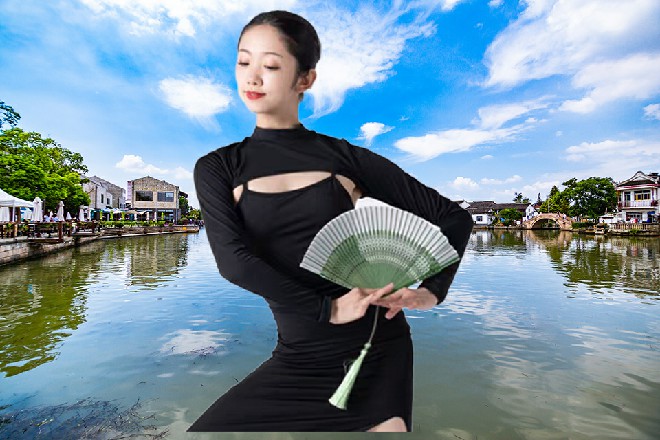 这一刻，伊轩心跳变得飞快，快的甚至让他有点恶心了