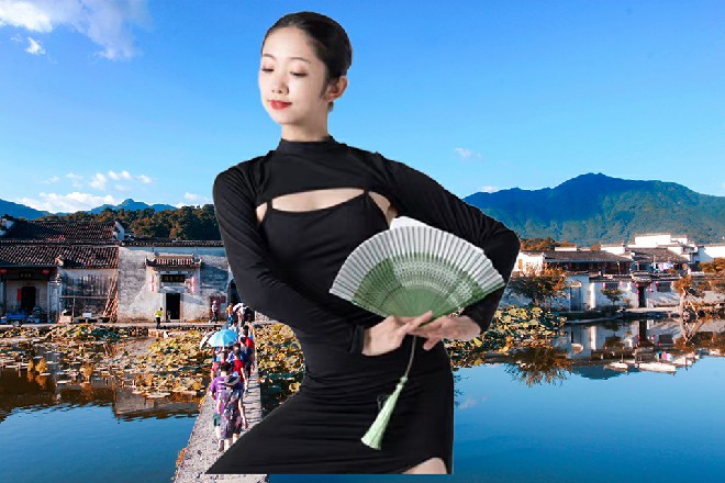 烤地瓜的小弟吞了一口口水，然后第一个打破了沉默