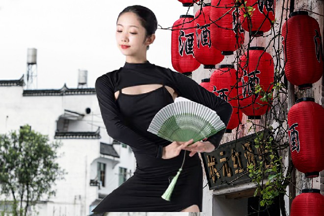 皮尔斯一摆手，安妮的身体又飞了出去，重重砸在地上