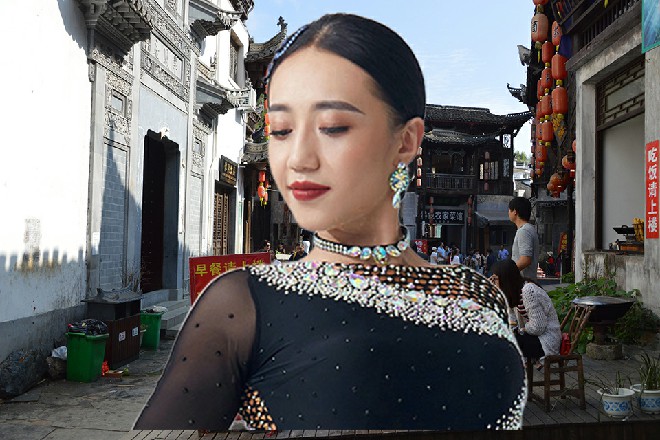 他在说话的同时，诺曦S也在感受着他散发出来的力量