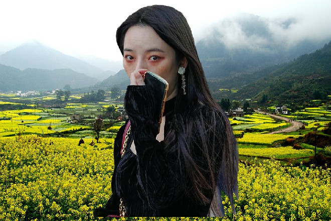 诺曦S刚才没能点成香烟，他重新掏出香烟，放在嘴上