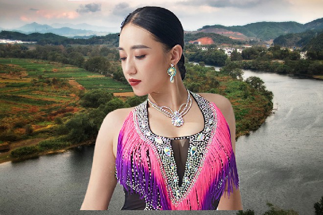 是啊，你今天不说出来个所以然来，就别想站着离开城主府