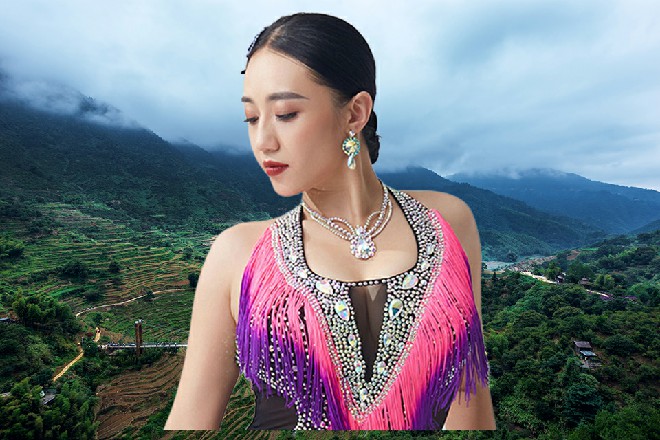 情哥哥，不管你飞的多高，最后都要乖乖回到我的手心呢，