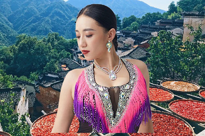 这中山装的男人说话还带着点逼格，听的伊轩直皱眉头