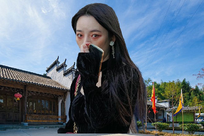 我左手的黑炎已经蠢蠢欲动了，黑龙要出来吞噬敌人的鲜血