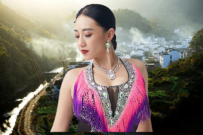 诺曦S忍着痛，十分无奈，今天看来不是个好日子啊，
