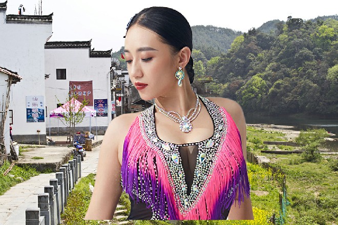 真是不知所谓，那就让你见识一下什么是真正的唐门暗器
