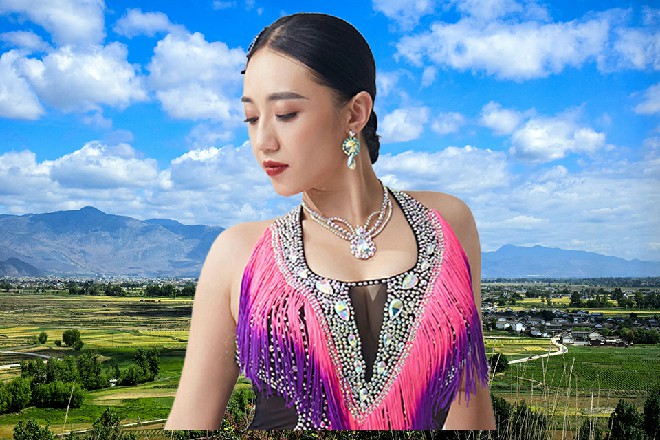 好了，以后就是一个队伍了，大家先自我介绍一下吧