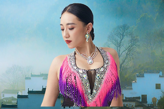 这老头没事就嘀咕，若依这小子，从哪里捡来这两个宝贝