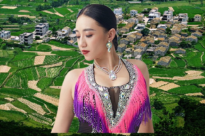 整个九龙岛就跟一个巨大的城市一样，真的是应有尽有