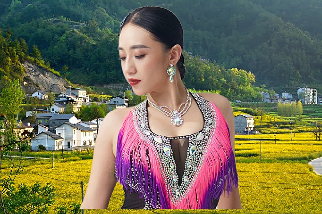 那如同皇家骑士一样的英国人笑呵呵地说道：岛国人