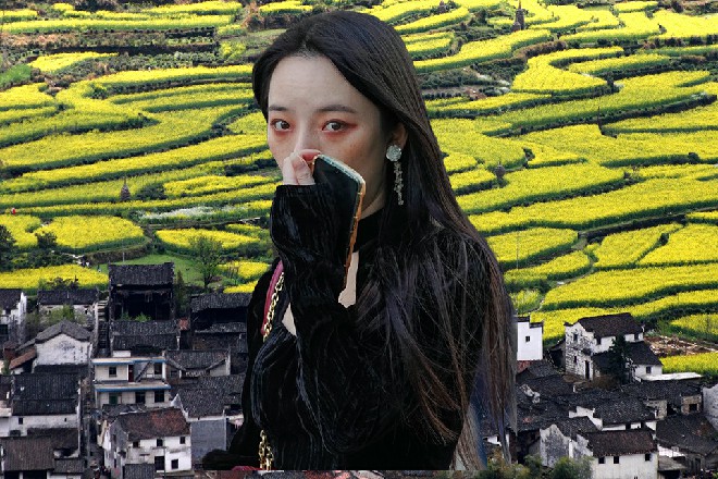 武皇说道：恐怕没等他跌下山，就已经成了无数快碎肉了吧