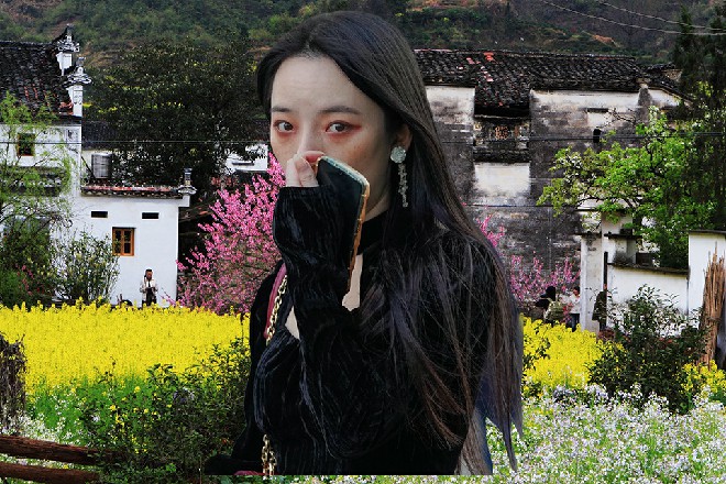 这家西餐厅档次比较高，普通的H市市民轻易是消费不起的