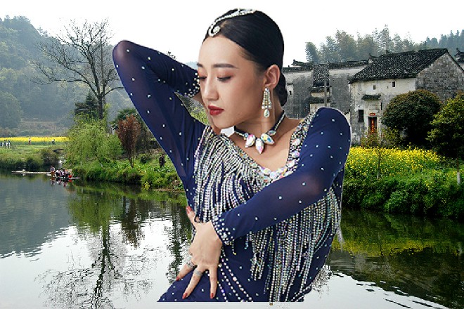 来吧，让我也当一回英雄，向着我的心脏，捅进来吧