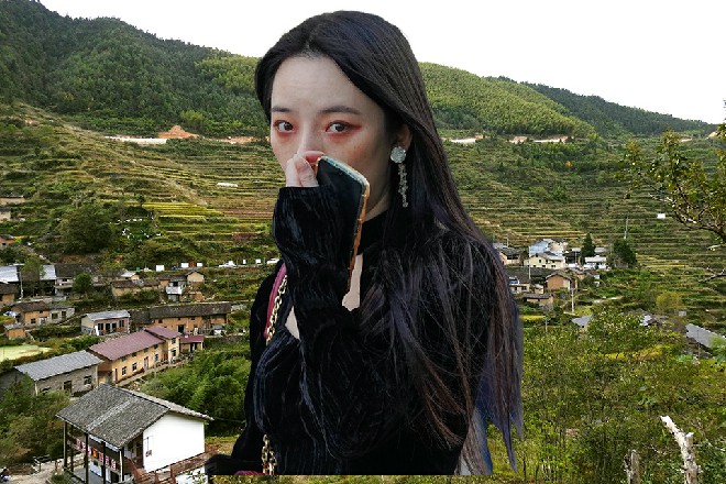 少说废话，我们怀疑你跟一起谋杀案有关跟我们回去一趟吧