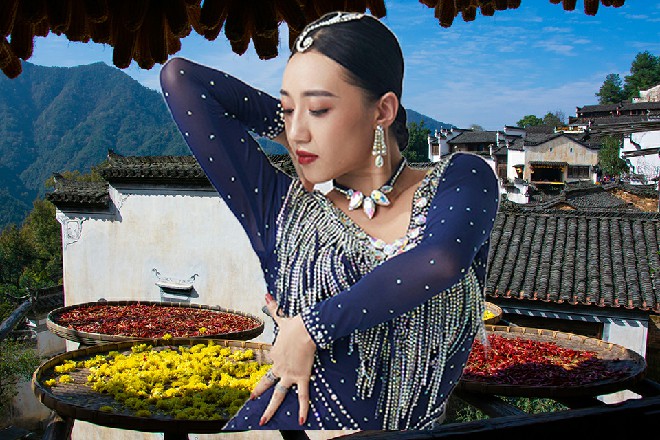 金大衣淡淡地说道：既然是夜雨楼主想夺，那谁也挡不住