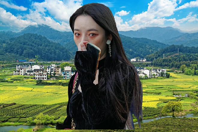 苏曼s很快放下电话，看着大源惠子那充满期待的目光，说道