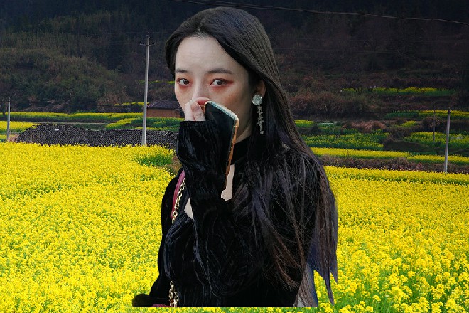 若依想都不想，直接从驾驶室跳了出去，躲在车的另一边