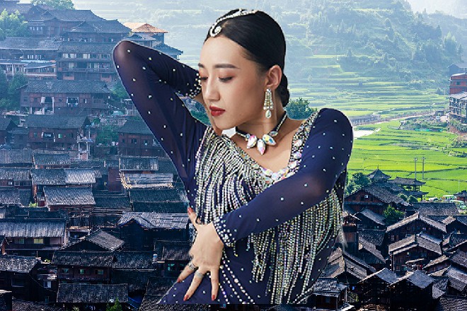 诺曦S笑呵呵地说道：这位大妹子啊，可真是对不住了